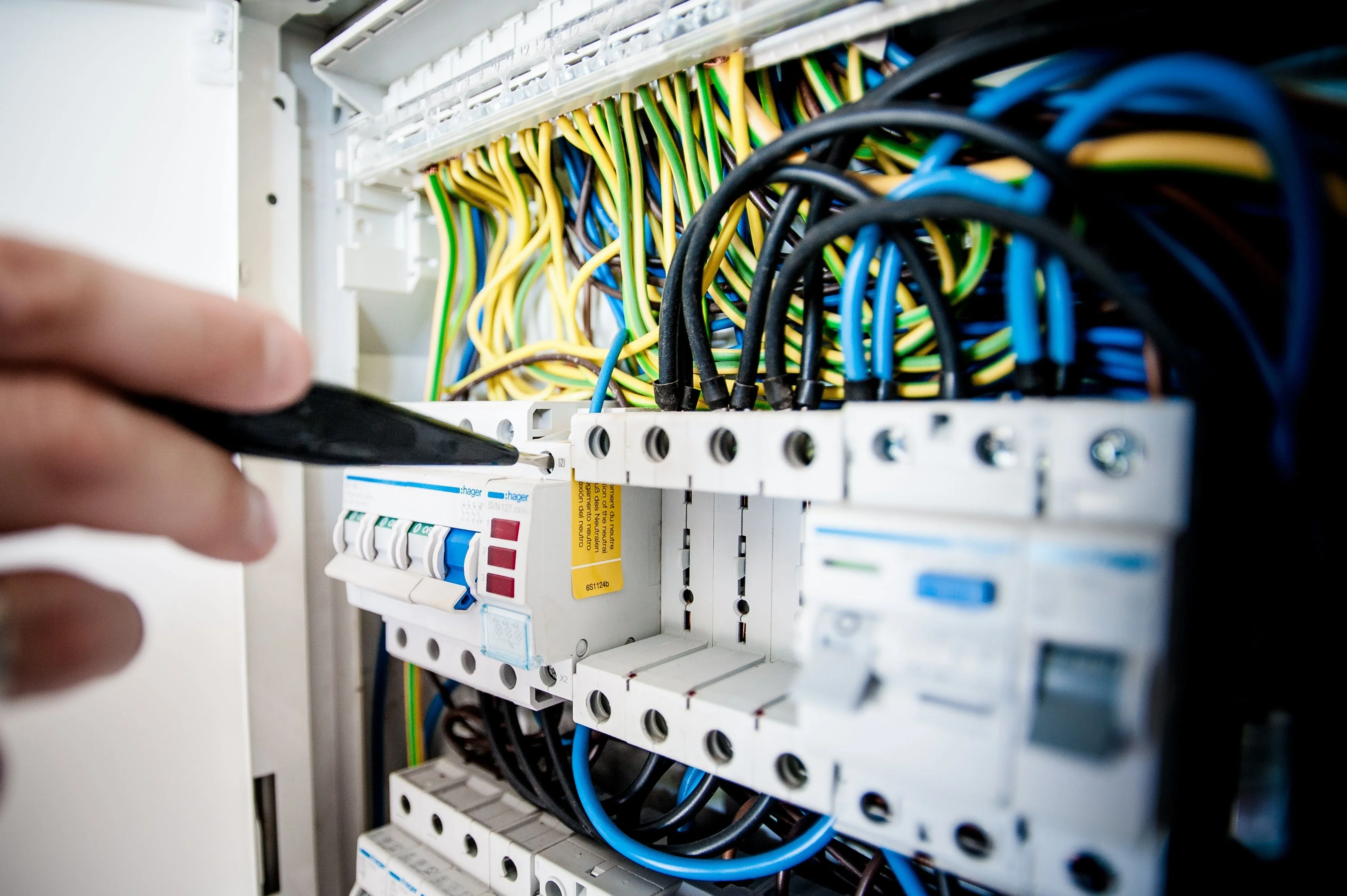 Elektroinstallation – Verteiler verdrahten